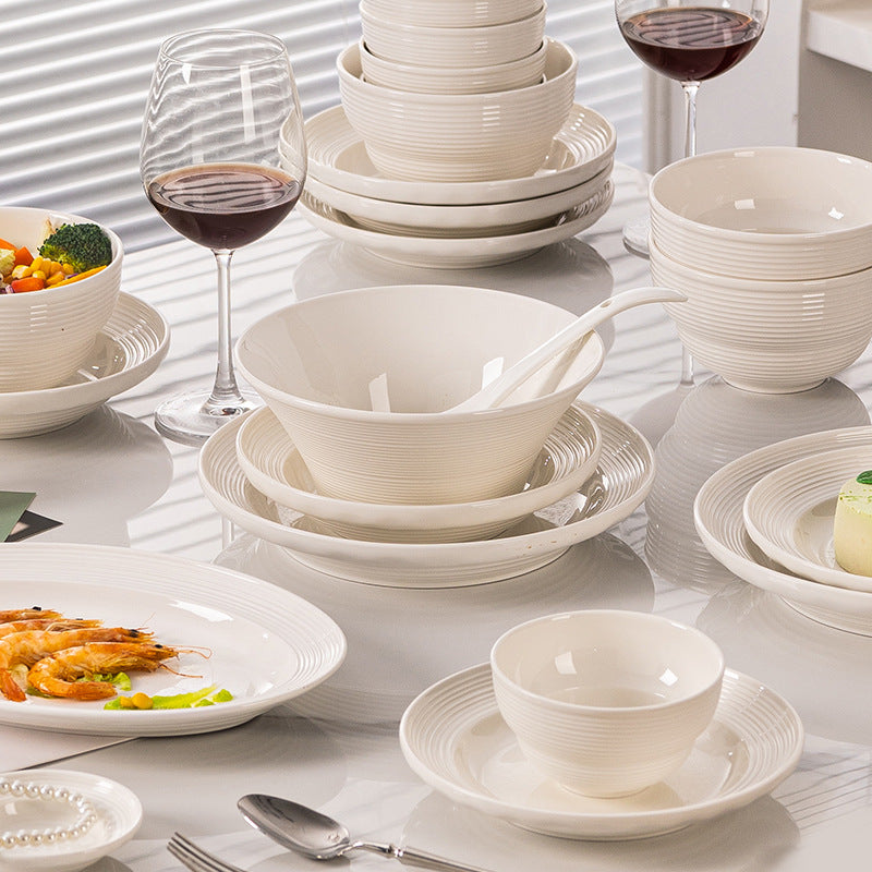New style bowls and plates for household use