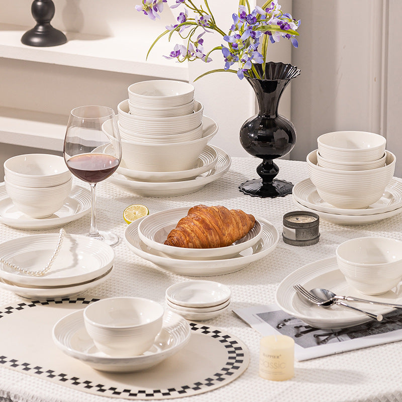 New style bowls and plates for household use